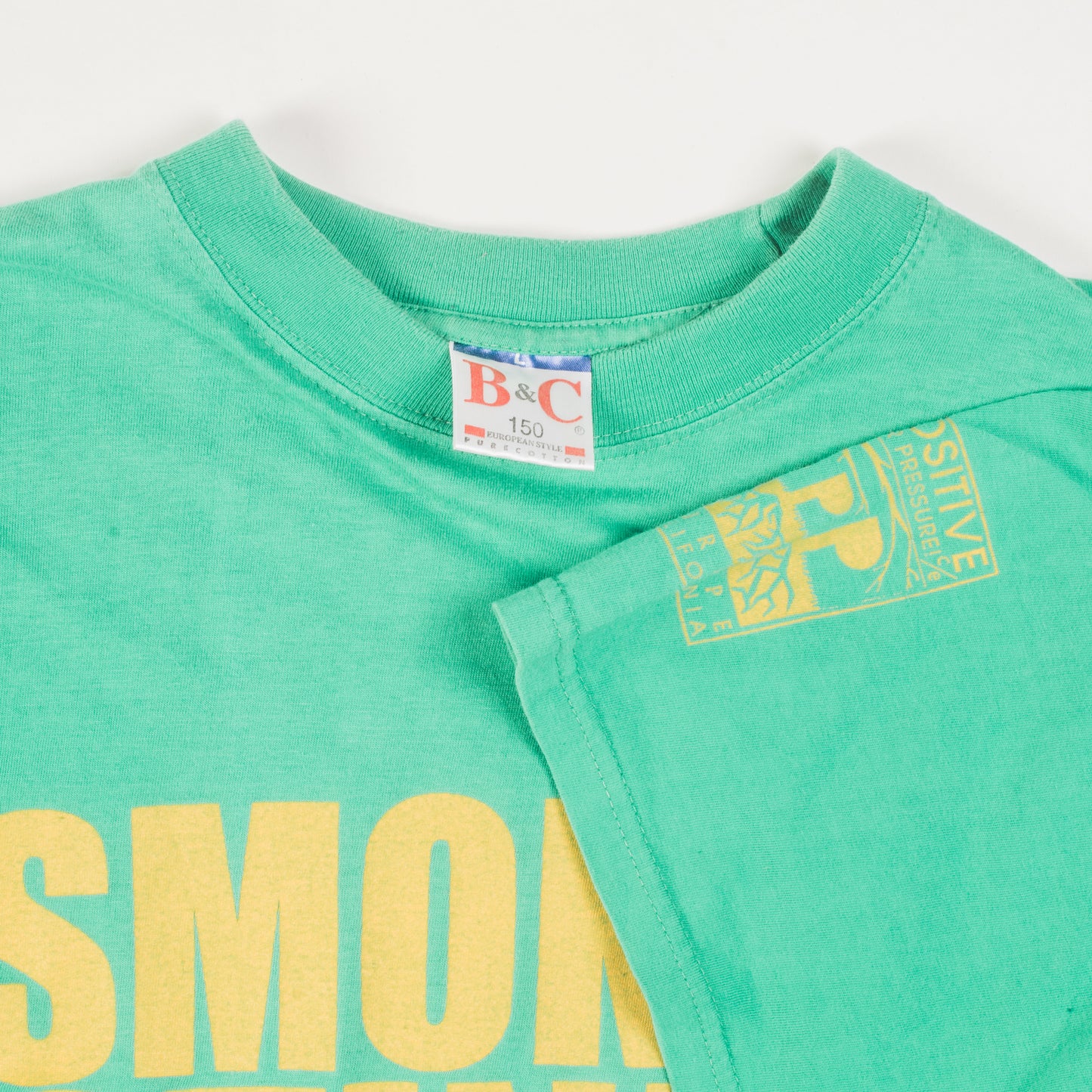 Vintage 90’s Positive Peer Pressure Smoking Stinks T-Shir