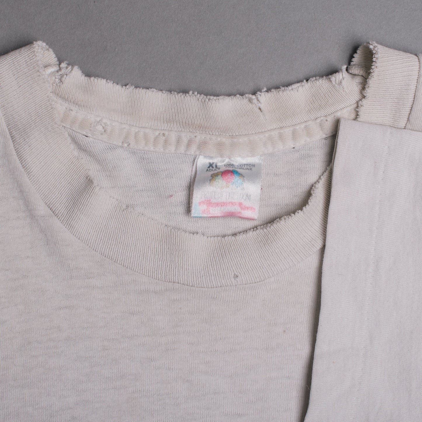 Vintage 90’s Avail T-Shirt