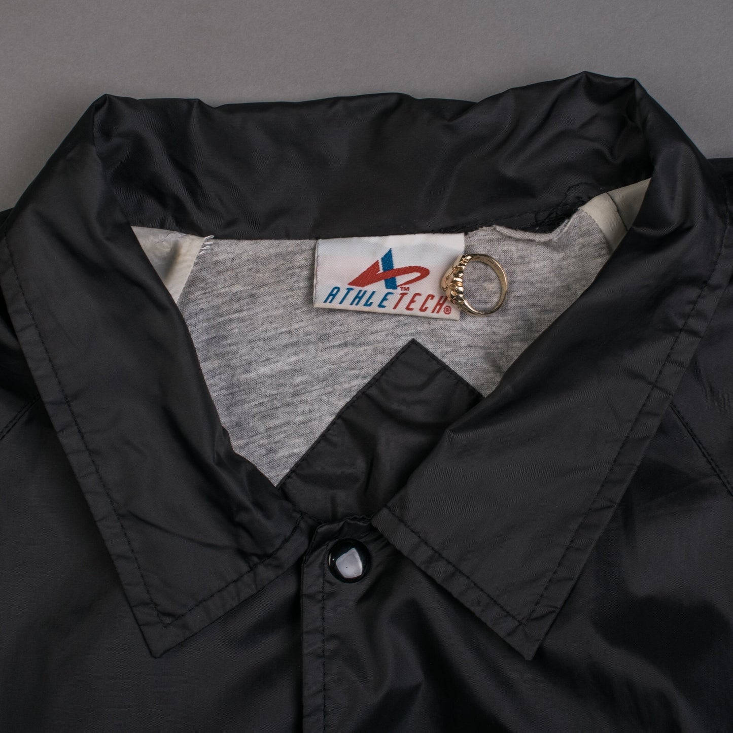 Vintage 90’s Ringworm Windbreaker
