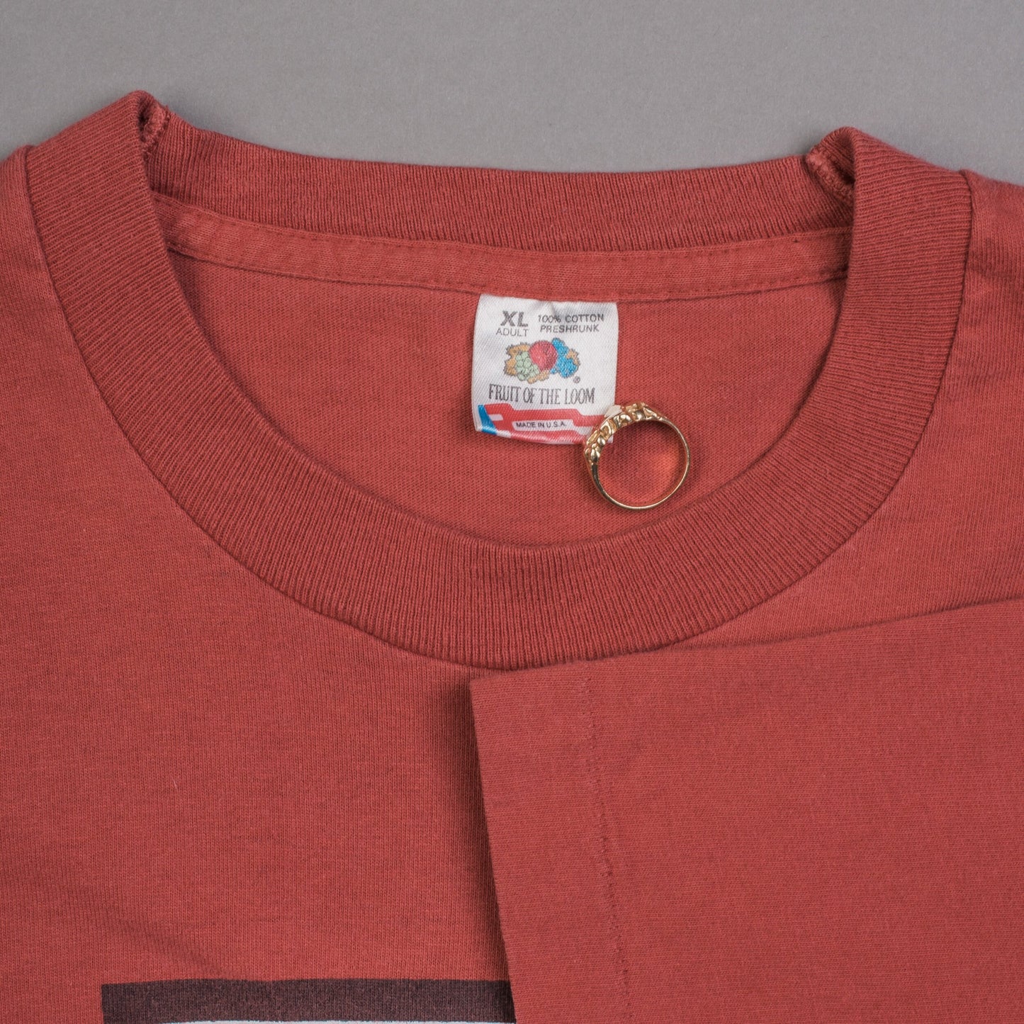 Vintage 90’s Helmet Alien Handshake T-Shirt