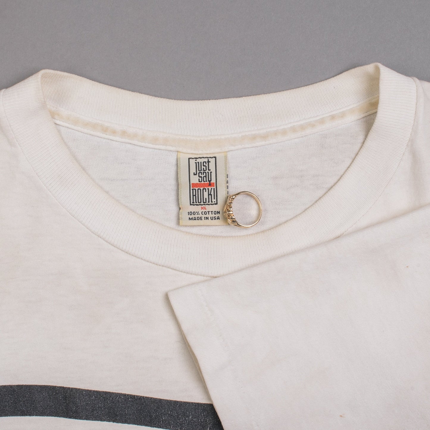 Vintage 90’s Chain Of Strength What Holds Us Apart T-Shirt