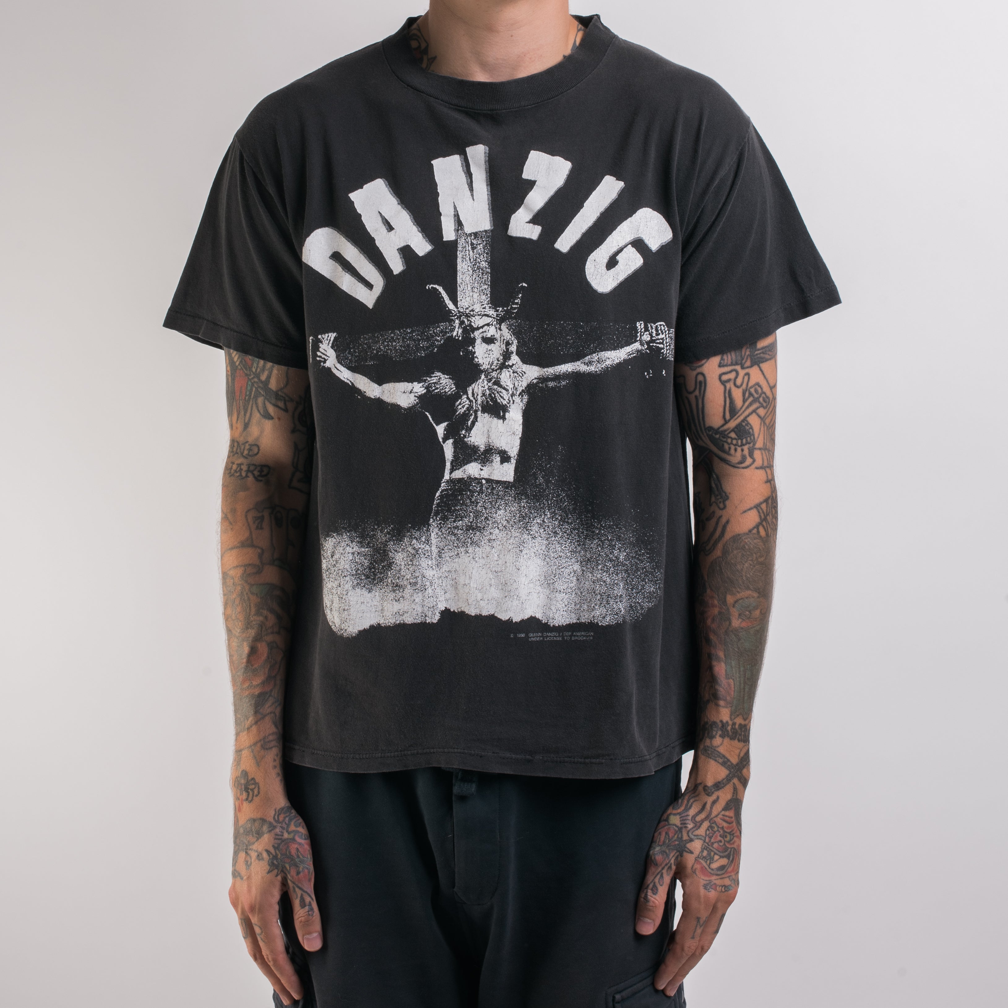 メーカー公式ショップ vintage Danzig tシャツ | mbuild.au
