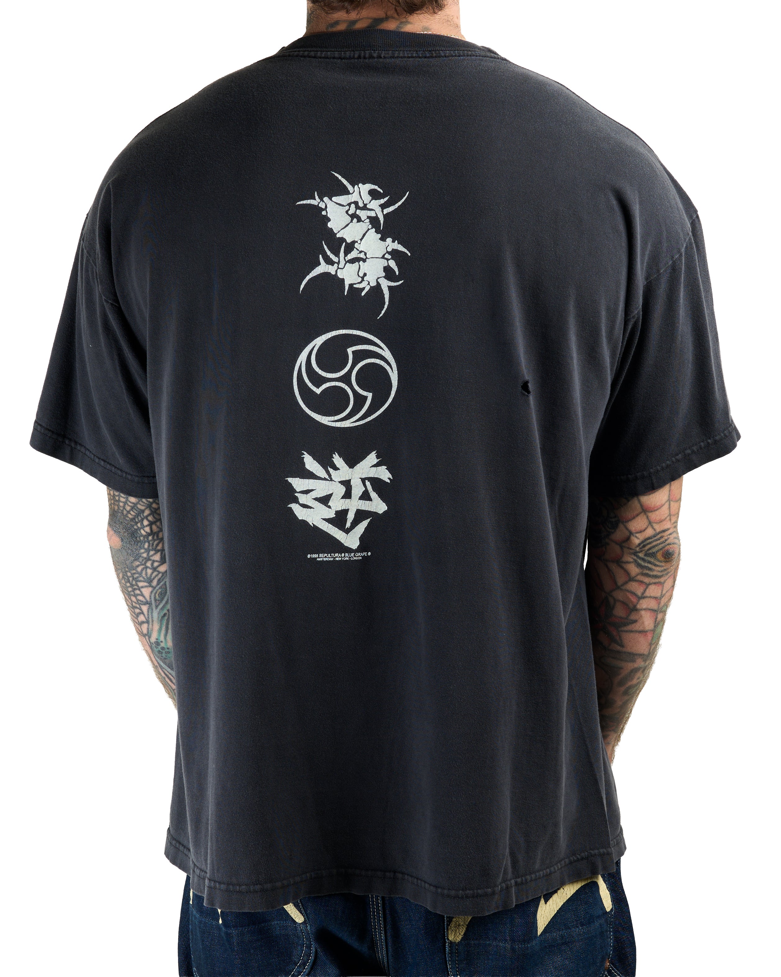 Sepultura Tシャツ Vintage 1998 Sepultura T-Shirt – Mills Vintage USA