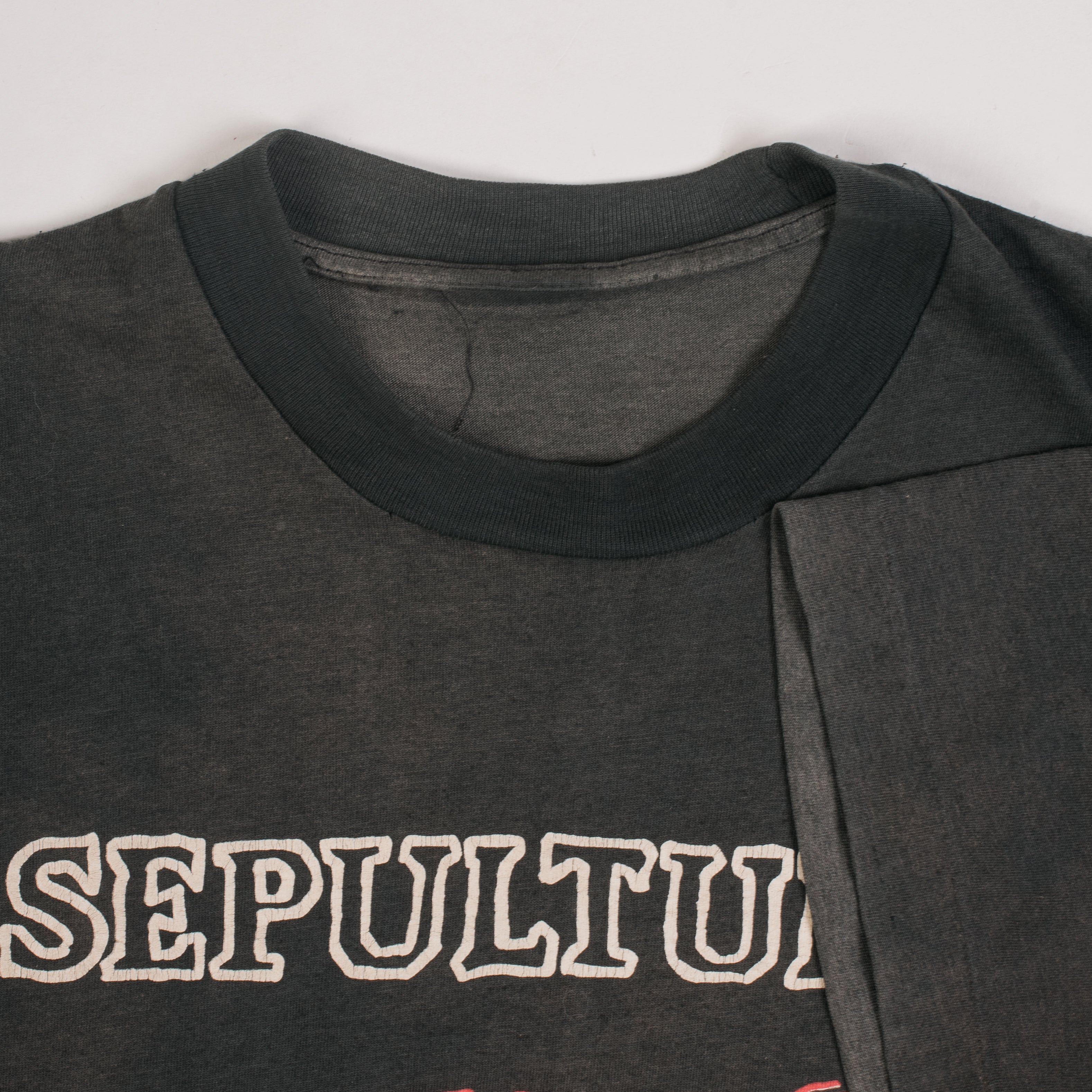 Vintage 1991 Sepultura Beneath The Remains T-Shirt – Mills Vintage 1991 Sepultura Beneath The Remains T-Shirt – Mills