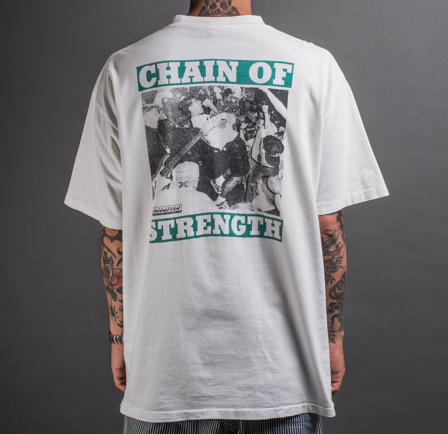 Vintage 90’s Chain Of Strength What Holds Us Apart T-Shirt
