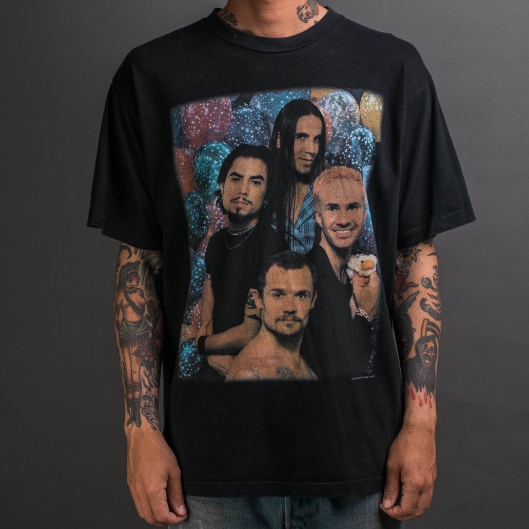 Vintage 1995 Red Hot Chili Peppers Coffee Shop T-Shirt